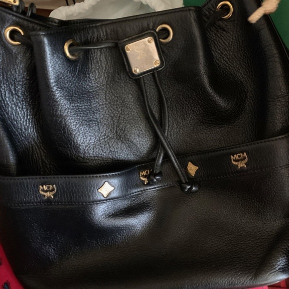 Genuine MCM Medium black Bucket Crossbody bag - Picture 7 of 8